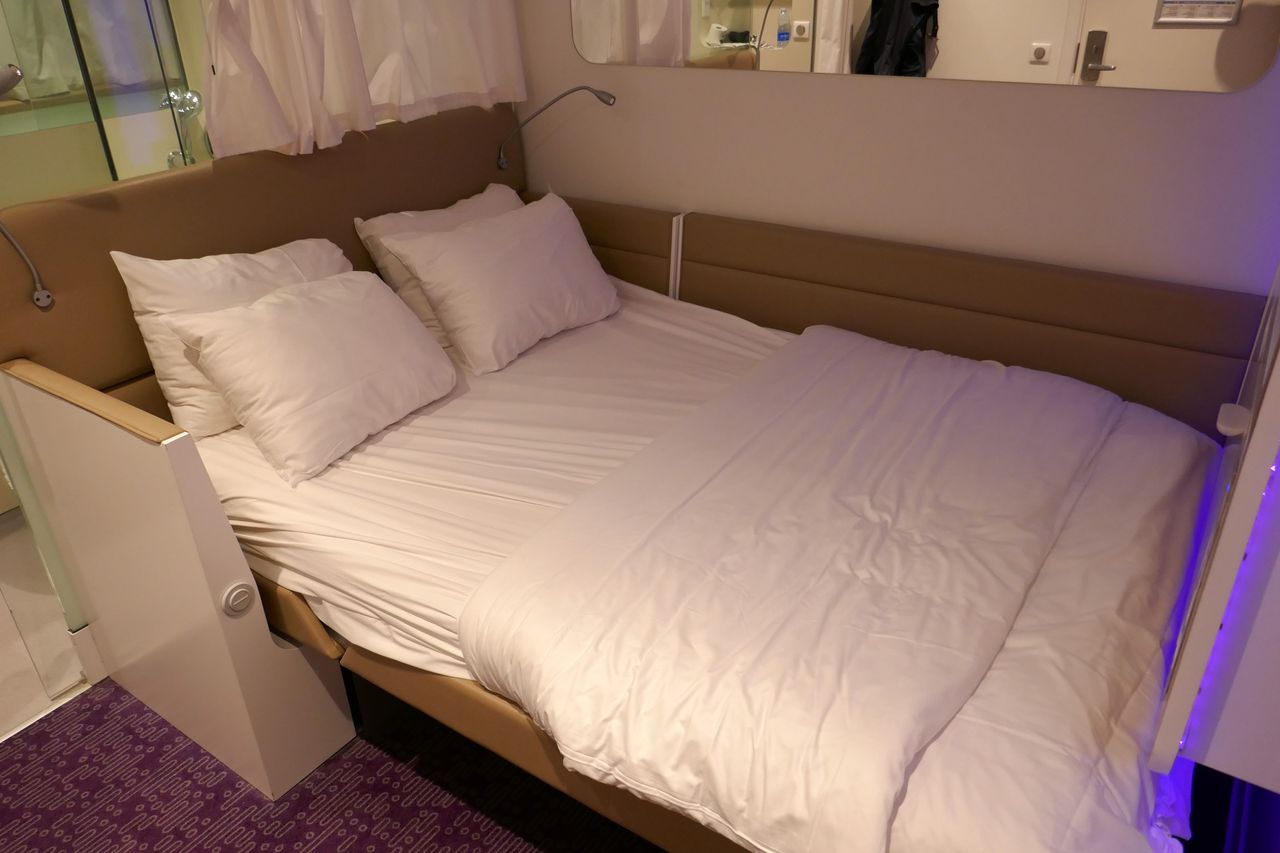 photo fr189 cdg sfo premiere af 61 yotel chambre